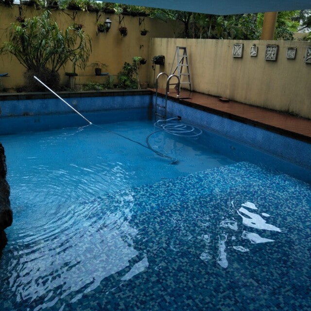 swimming pool maintenance singapore